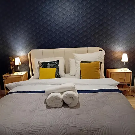 Gorgeous Place ,center Paris,close To Louvre Meusm And Eiffel Tour ,front Metro Appartamento