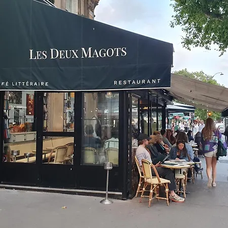Gorgeous Place ,center Paris,close To Louvre Meusm And Eiffel Tour ,front Metro Appartamento Parigi
