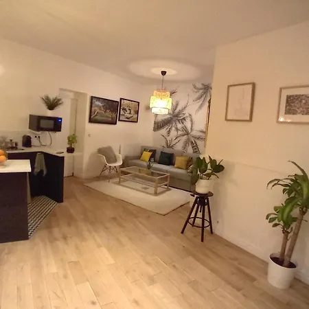 Appartamento Gorgeous Place ,center Paris,close To Louvre Meusm And Eiffel Tour ,front Metro *