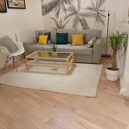 Appartamento Gorgeous Place ,center Paris,close To Louvre Meusm And Eiffel Tour ,front Metro
